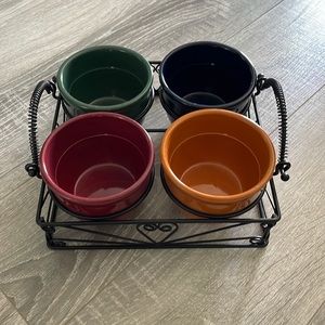 4 Pottery Bowls with Metal Serving Basket
